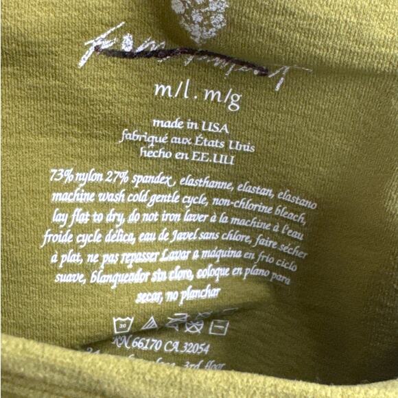 Free People Movement Good Karma Ruched Crop Top Women’s Size Medium - Picture 5 of 6